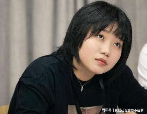 刘大锤爆料李雪琴恋情视频,甜蜜视频曝光,恋情真相引热议 第2张 刘大锤爆料李雪琴恋情视频,甜蜜视频曝光,恋情真相引热议 第2张